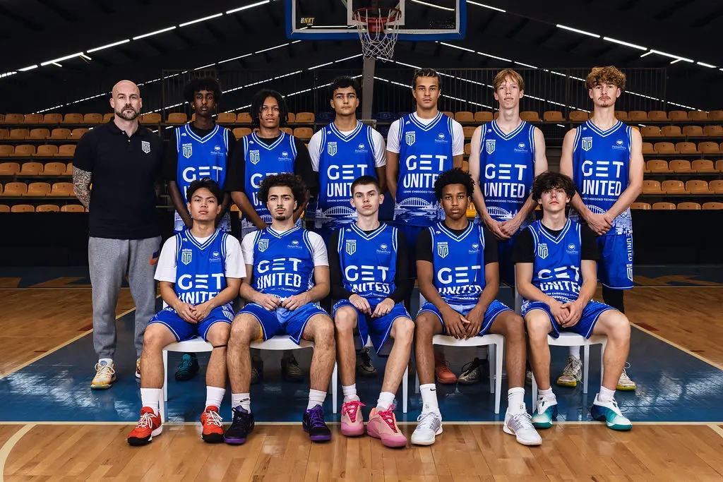 Teamfoto van Mannen U19-2, seizoen 2026-2027, met de volledige selectie en technische staf