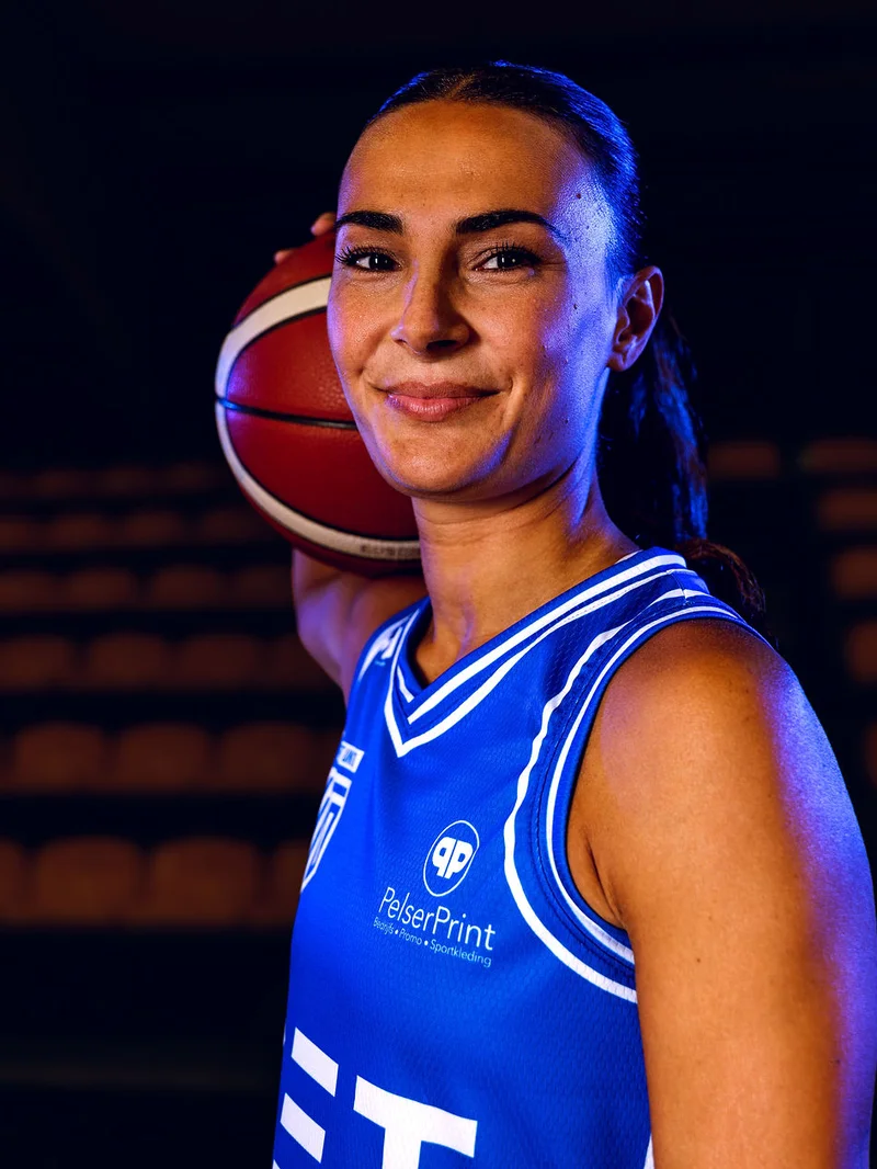 Lisanne de Jonge, Forward, GET United