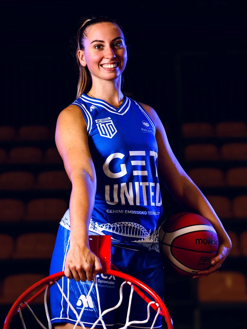 Nienke Slot, Center, GET United